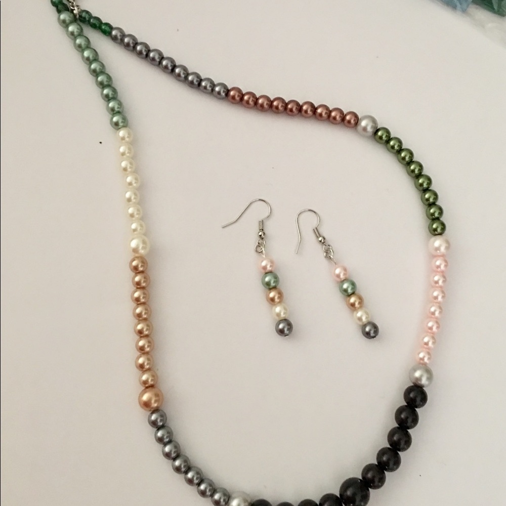 HANDCRAFTED Ombré Pearl Necklace & Earrings Set